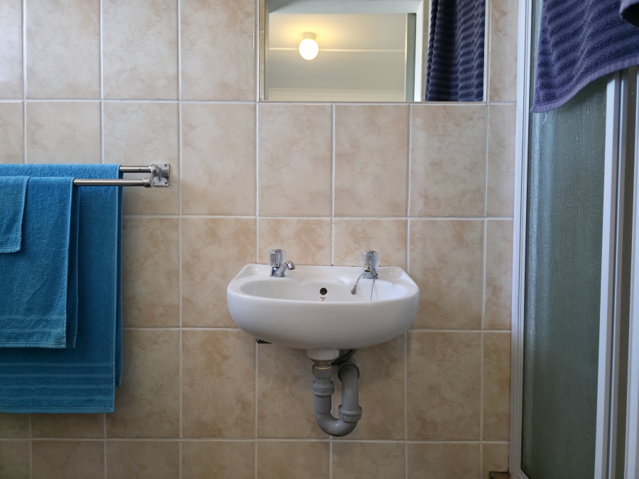 3 Bedroom Property for Sale in Wavecrest Eastern Cape
